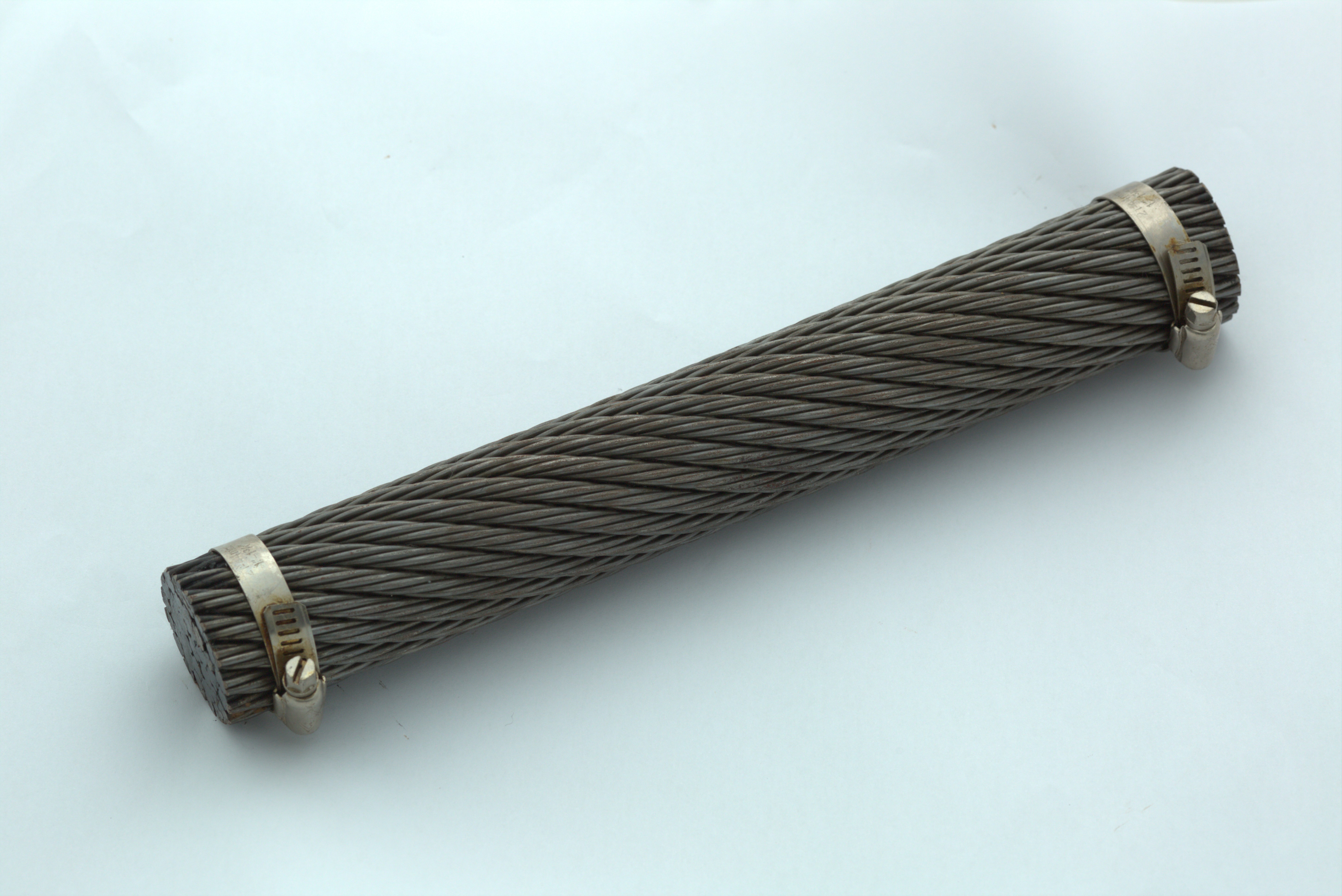 Multiple shares wire rope